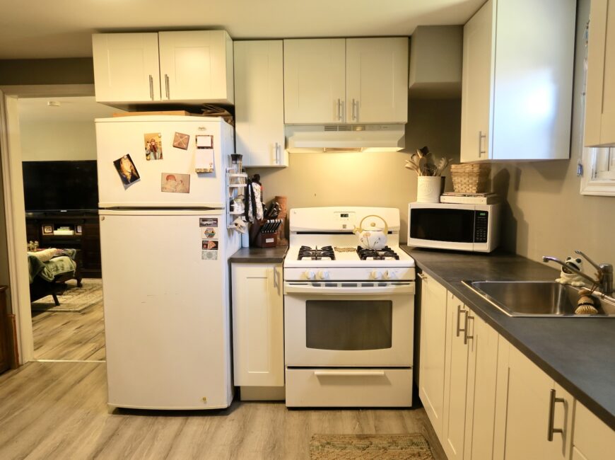 **ALL UTILITIES INCLUDED** UPDATED 2 Bedroom!!